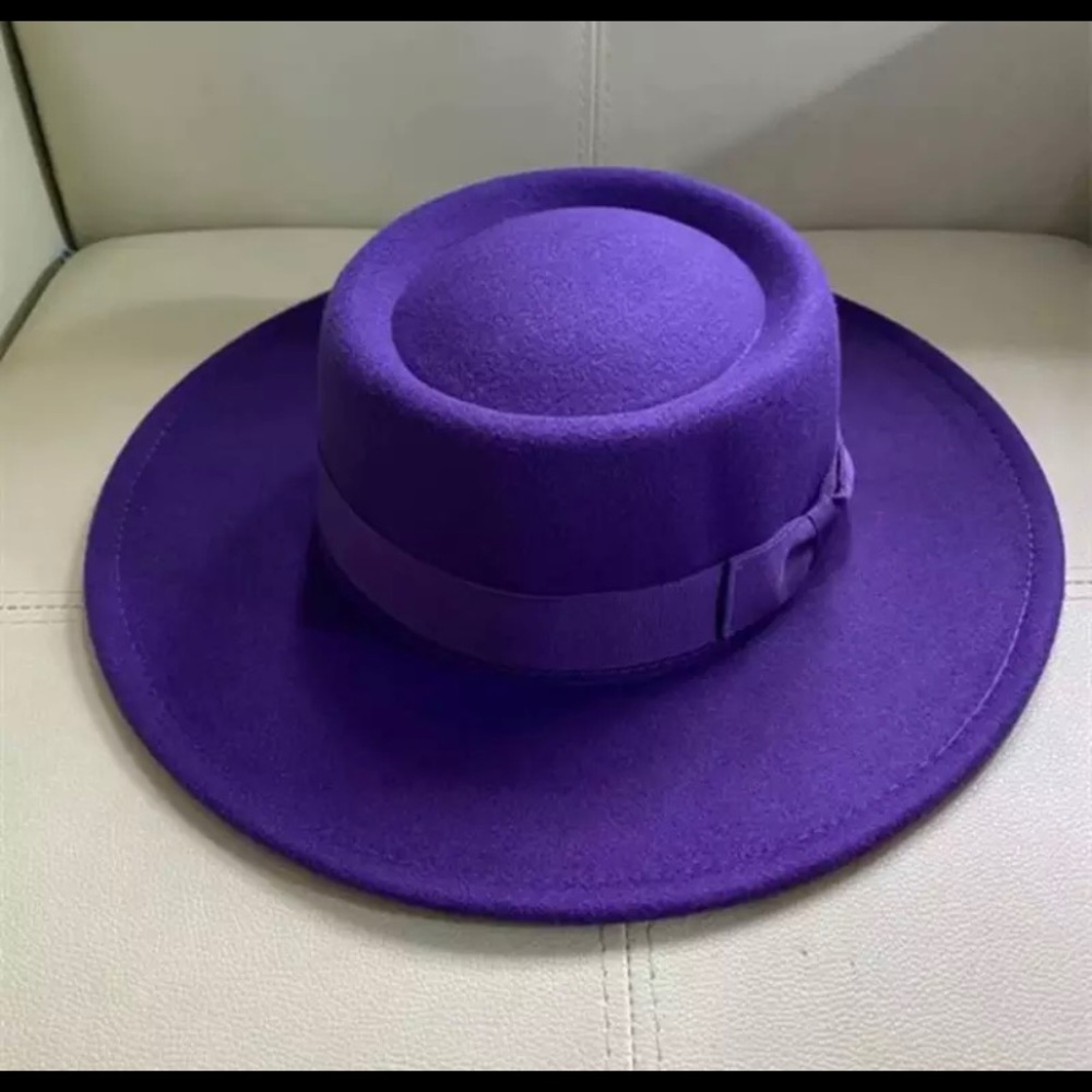 Boater hat